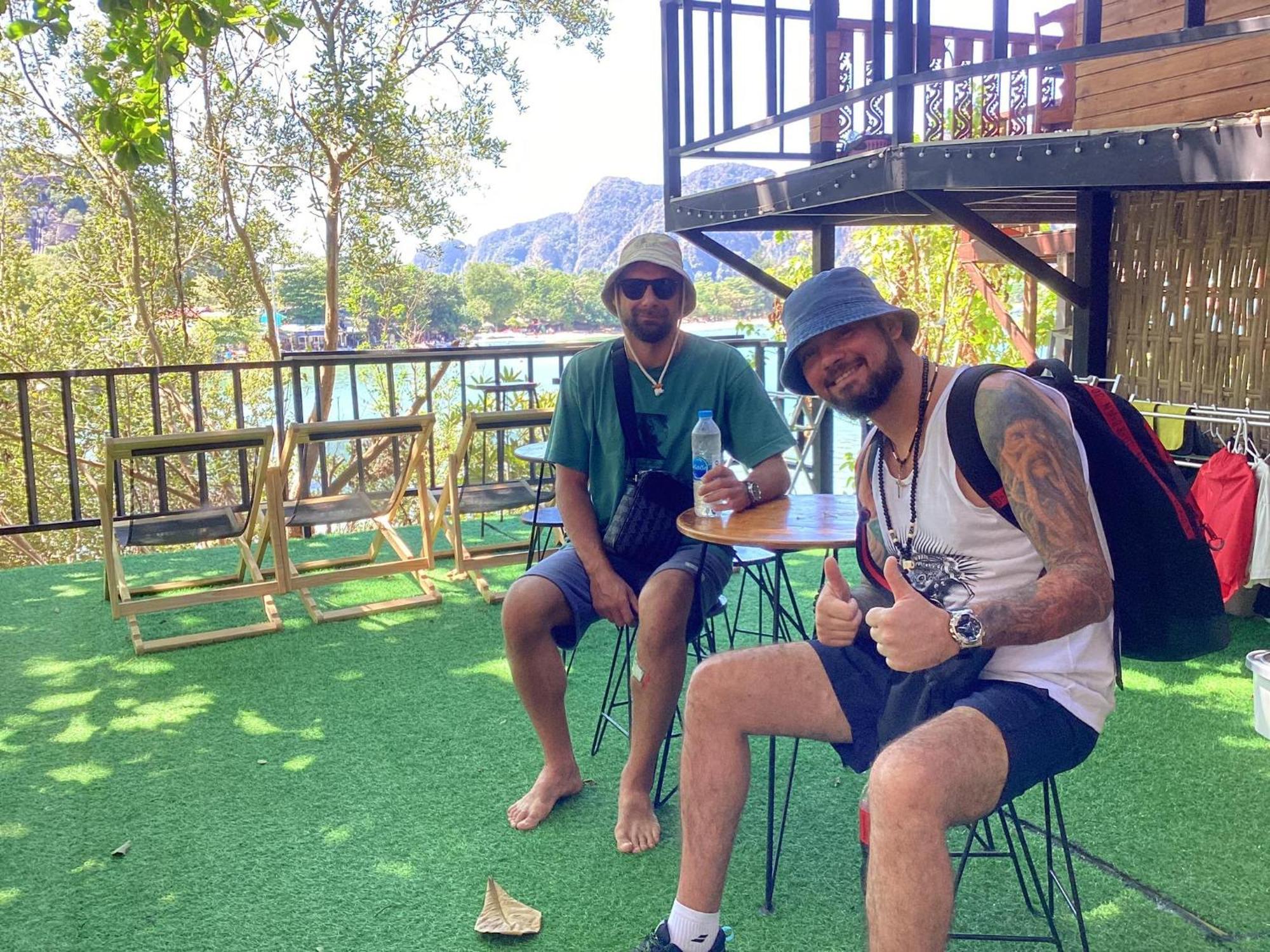 Sweed Dee Seaview Hostel Phi Phi-øyene Eksteriør bilde